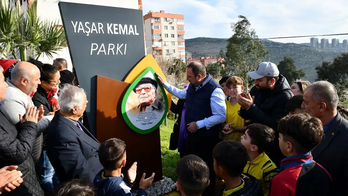 Çiğli'de Yaşar Kemal Parkı törenle açıldı