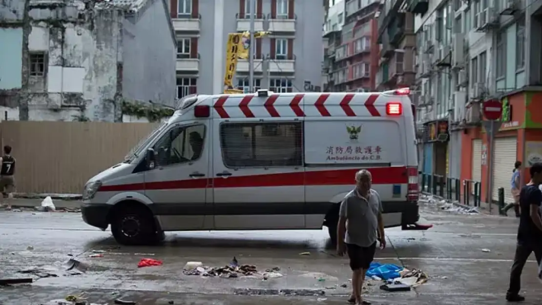 Çin'de bulunan bir binada patlama: Her kata arama emri verildi
