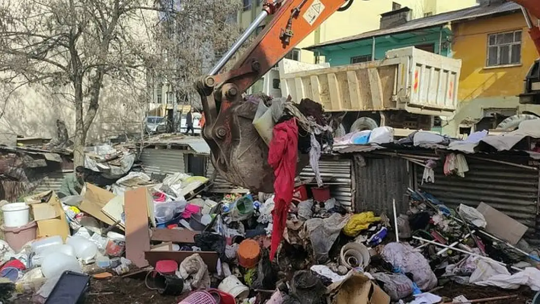 Çöp toplama hastalığı: Hem bireyleri hem toplum sağlığını tehdit ediyor!