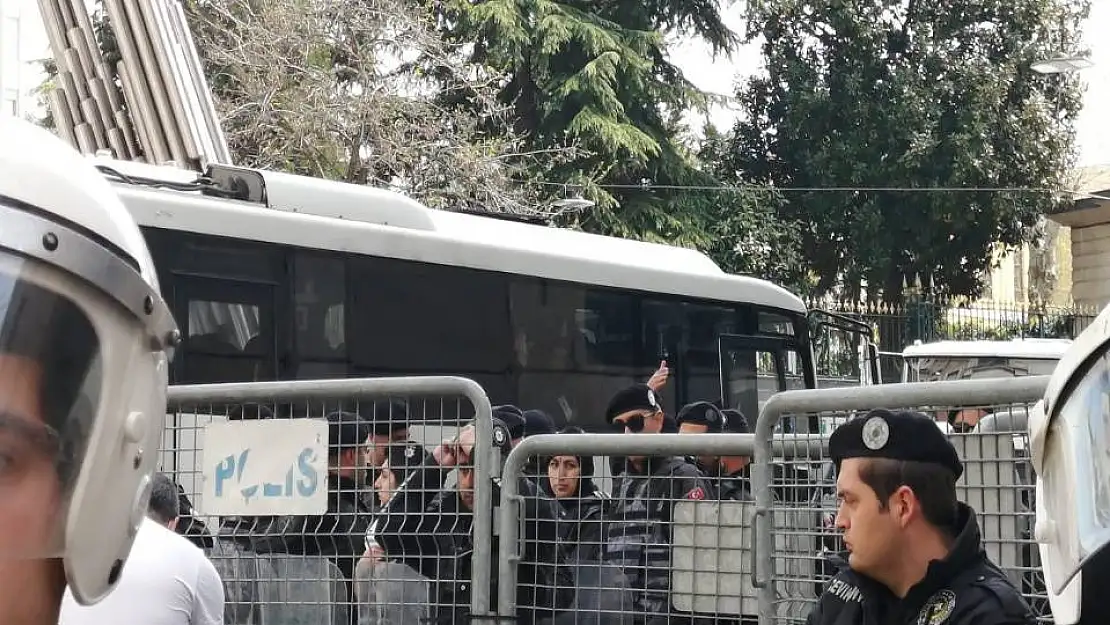 Cumartesi Anneleri’ne polis müdahalesi