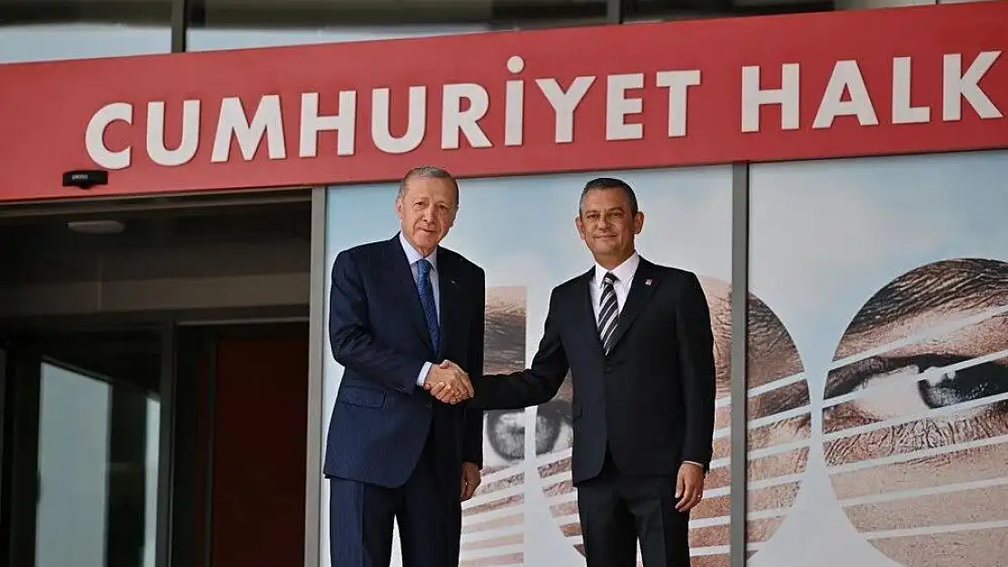 Cumhurbaşkanı Erdoğan, 18 yıl sonra CHP Genel Merkezi'nde