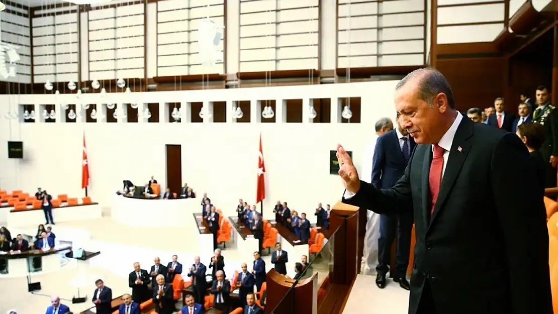 Cumhurbaşkanı Erdoğan meclise gitti!