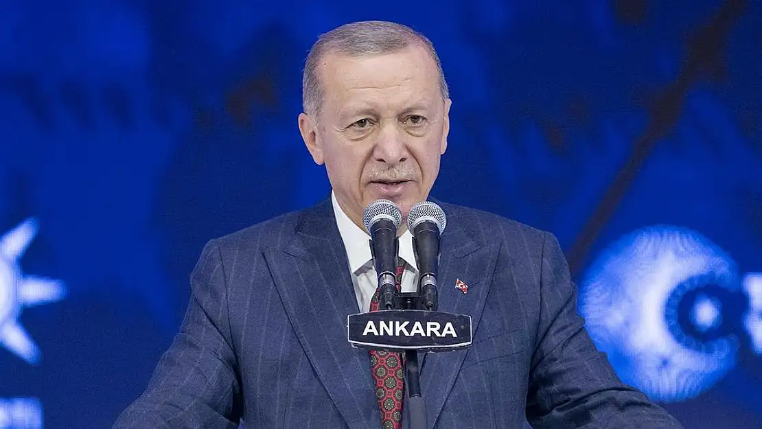 Cumhurbaşkanı Erdoğan yeniden AK Parti Genel Başkanı