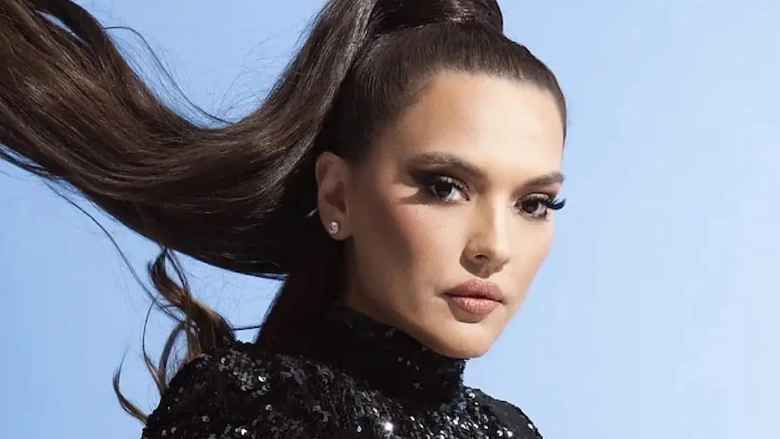 Demet Akalın kimdir? Demet Akalın kaç yaşında ve nasıl meşhur oldu?