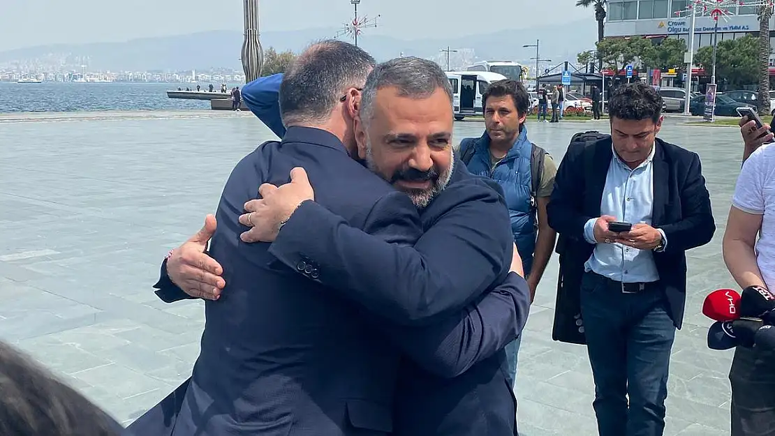 Demokrasi Erzurum’da taşlandı, İzmir’de taçlandı