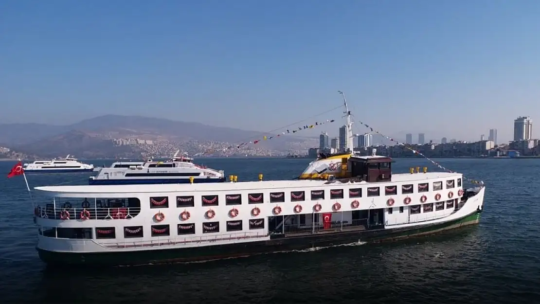 Deniz manzaralı kütüphane: Rotamız Üniversite Projesi