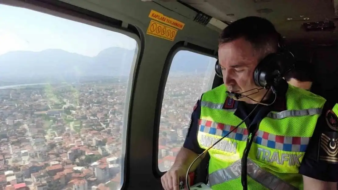 Denizli’de Bayram trafiği havadan helikopter ile denetlendi