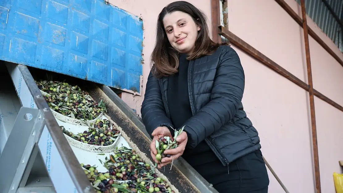 Depremde ailesini ve bacağını kaybetti… Babasından kalan fabrikanın başına geçti