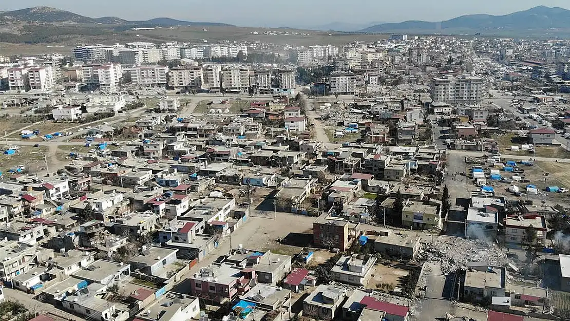 Depremden büyük zarar gören Nurdağı tamamen yıkılacak