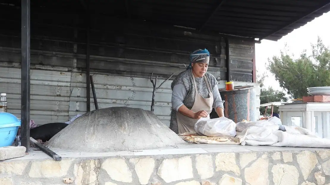 Depremzede kadınların gelir kaynağı: Çamurdan gelen lezzet!