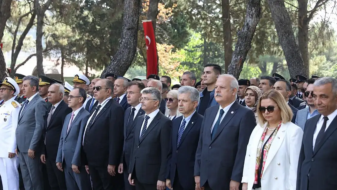 DEÜ rektör Yardımcısı Tanarslan: Demokrasi şehitlerimizi rahmetle anıyoruz