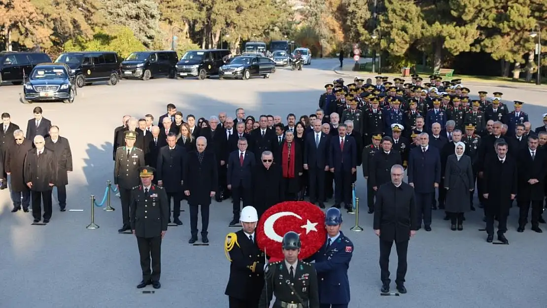 Devlet erkanı Anıtkabir'de