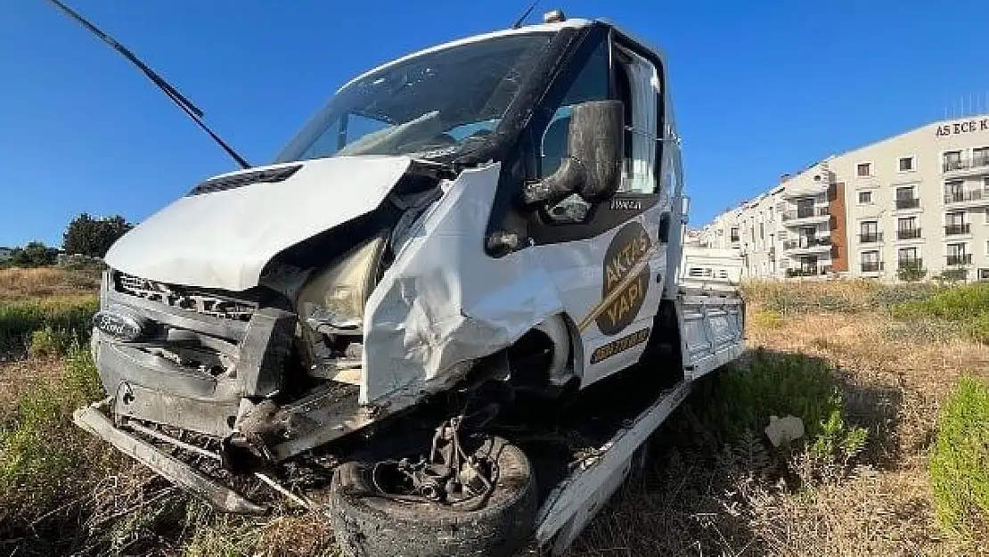 Didim’de kontrolden çıkan kamyonet şarampole uçtu