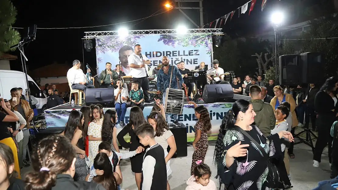 Dikili'de özel gece | Şenlikle karşılandı
