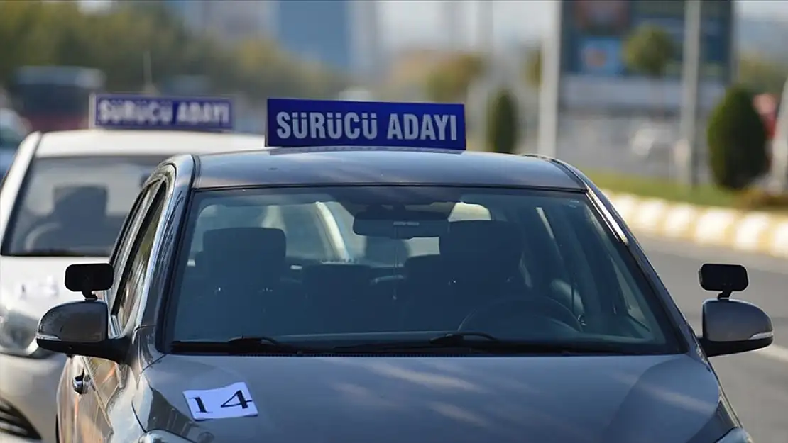 Direksiyon sınavında U dönüşü kalktı mı? Resmi açıklama var mı?