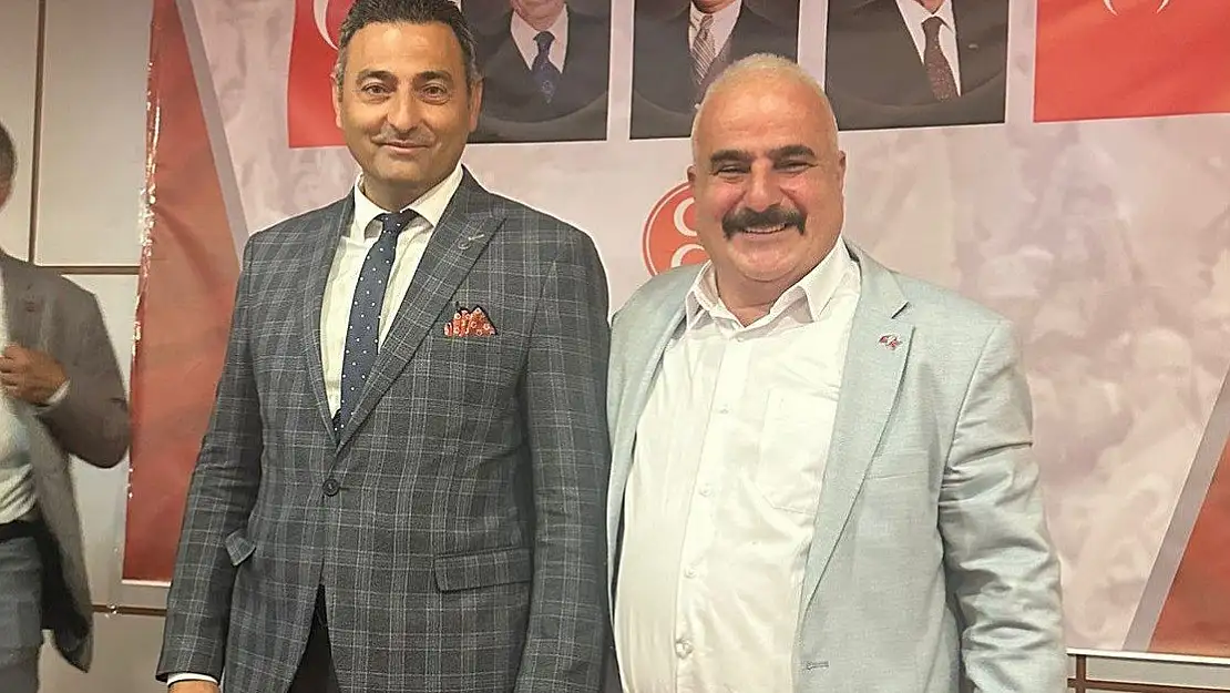 Doç. Dr. Karabulut, MHP Balçova yönetimine girdi  