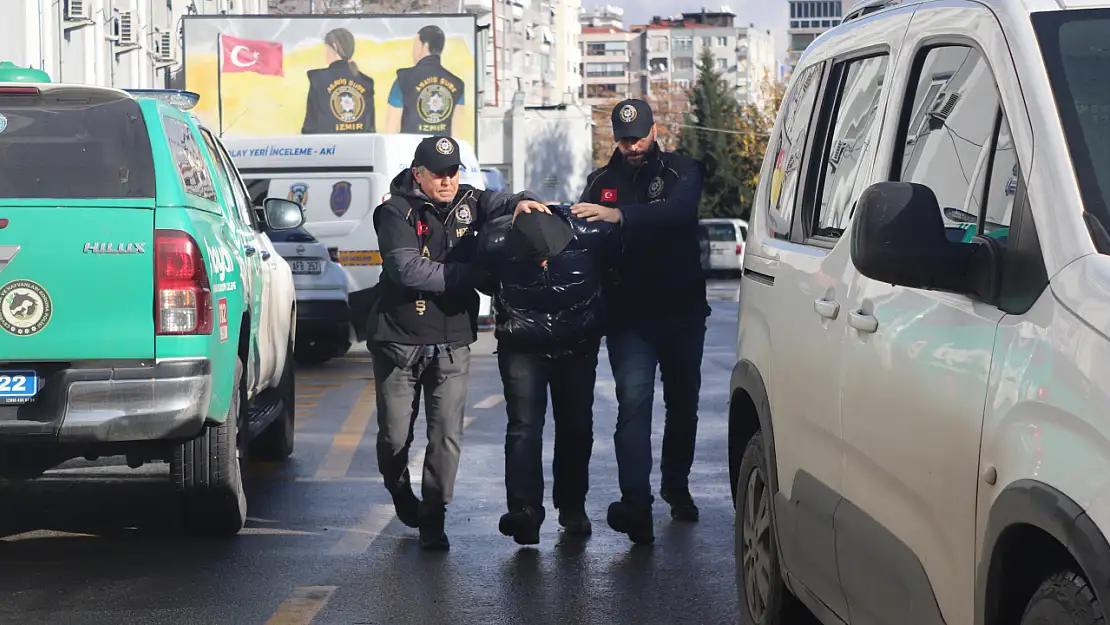 Duvar kırarak soygun yapmıştı: İki kişiden biri tutuklandı