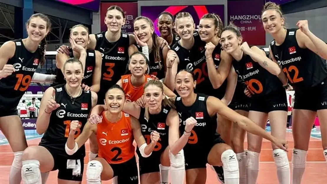 Eczacıbaşı Dynavit 2023 FIVB Dünya Kulüpler Şampiyonası'nda finalde!