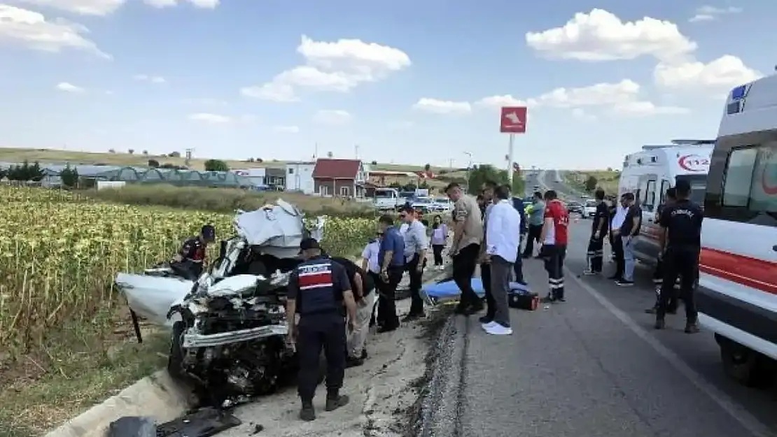 Edirne’deki korkunç kazada 1 polis hayatını kaybetti!