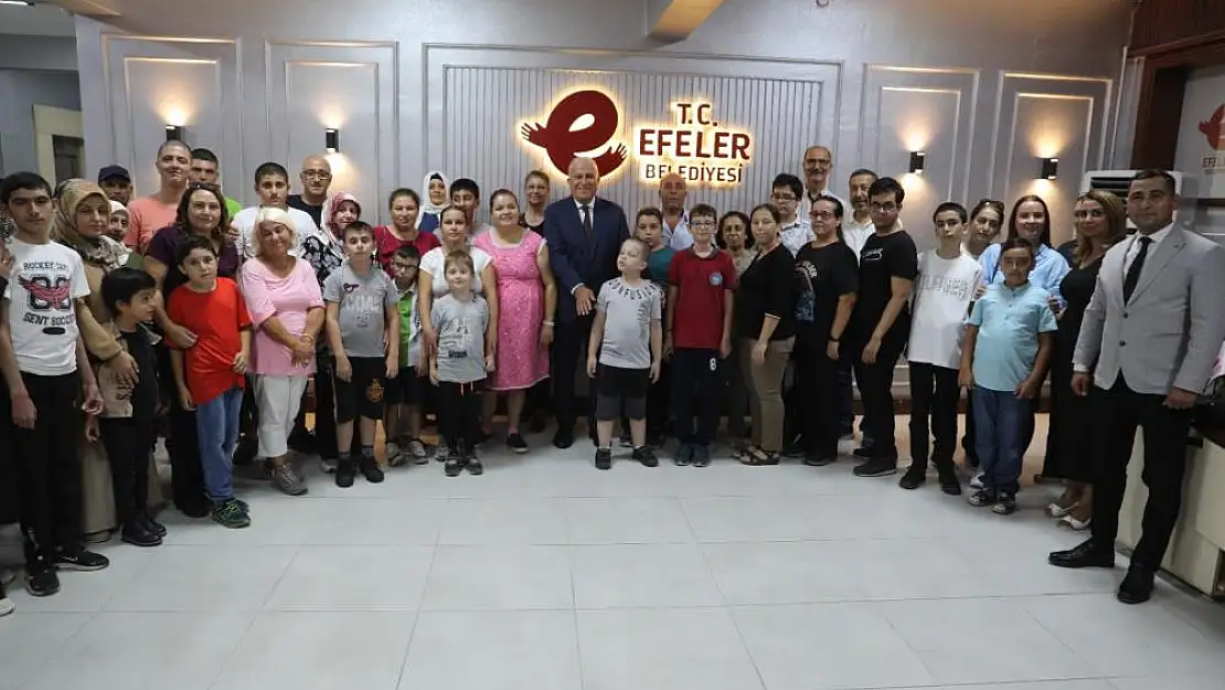 Efeler Belediye Başkanı Atay özel konuklarını ağırladı