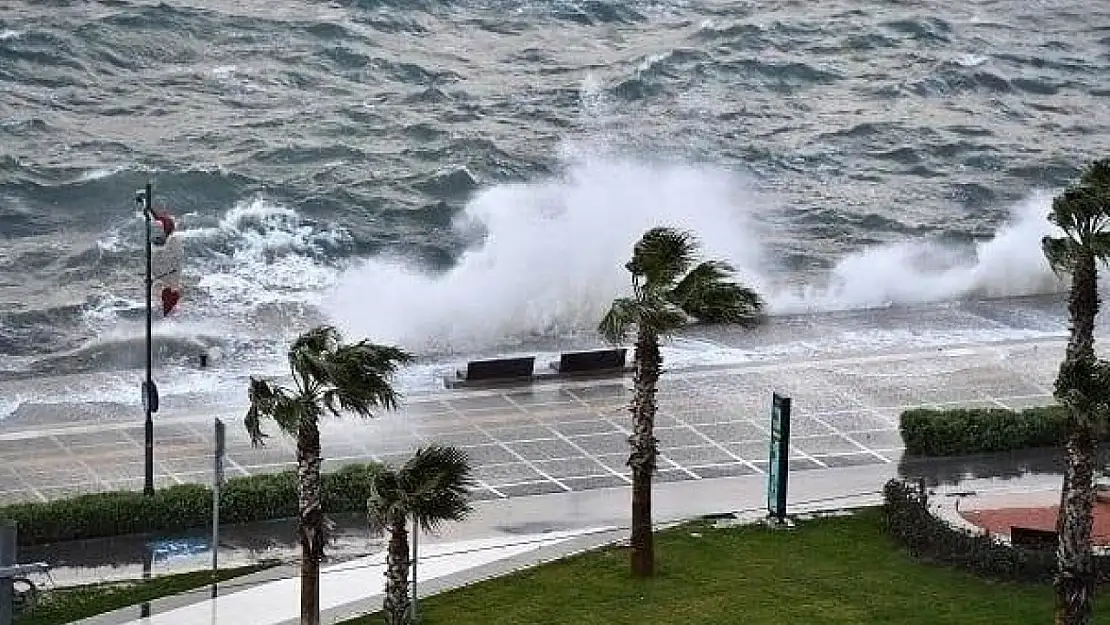 Ege Bölgesi'ne uyarı! Saat verildi: Şiddetli olacak!