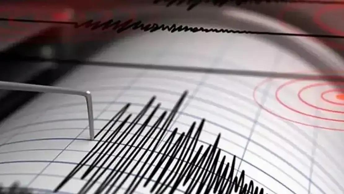 Ege Denizi'nde korkutan deprem!