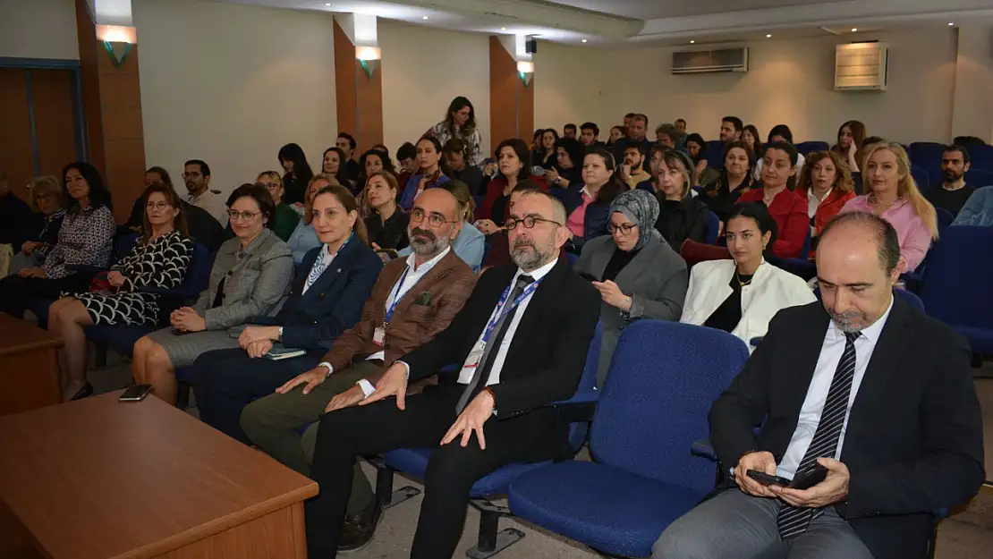 Ege Üniversitesi'nde TÜBİTAK Ufuk Avrupa Bilgi Günü düzenlendi