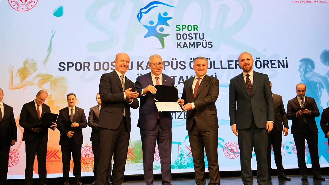 Ege Üniversitesi'ne prestijli ödül! İşte o an!