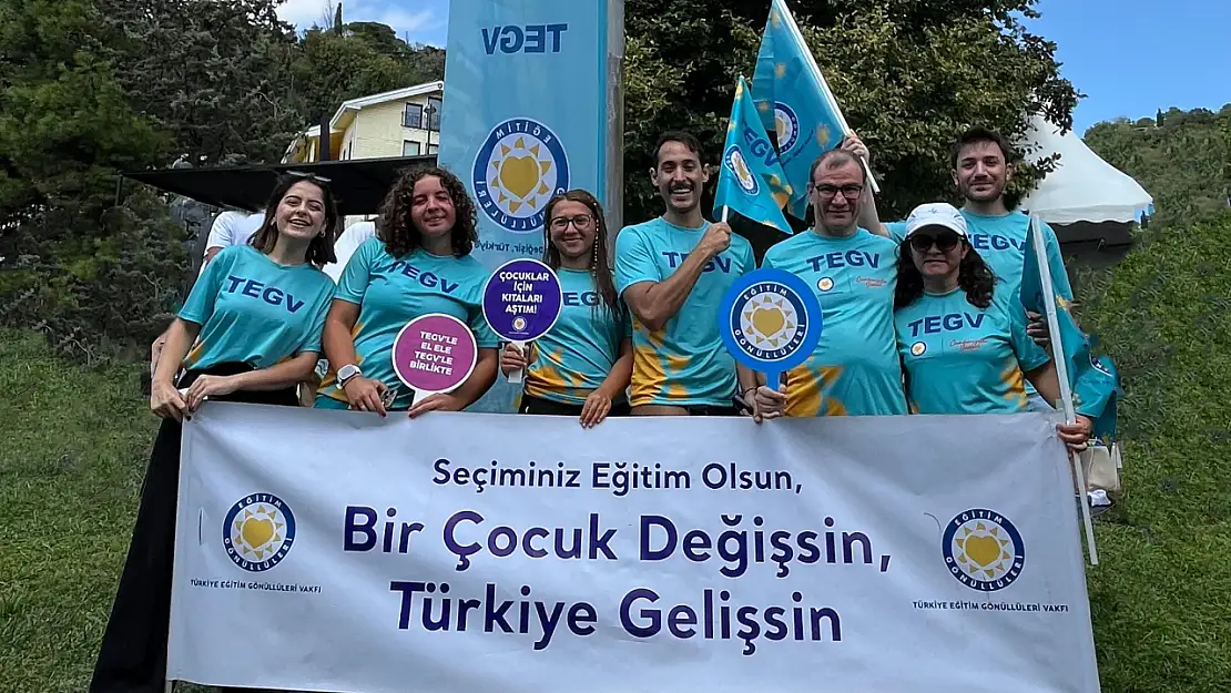 Eğitim için yüzdüler