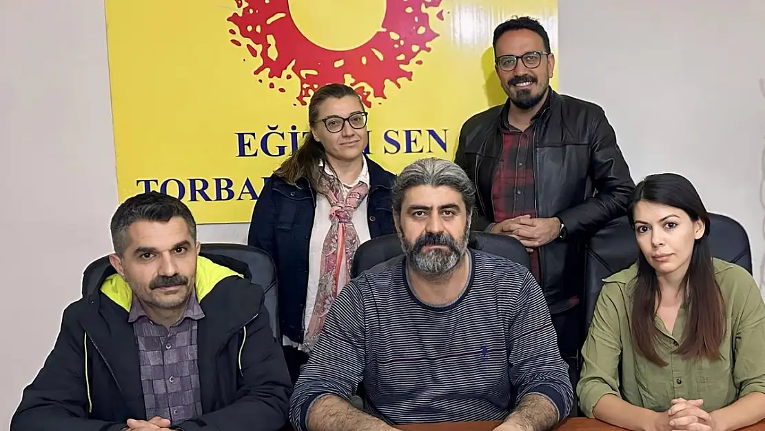 EĞİTİM SEN: 'Bilimsel olmayan eğitim programını kabul etmiyoruz'