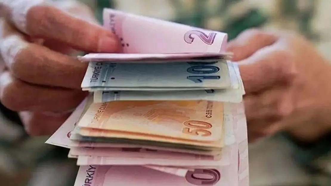 Emekli ikramiyesi 3 katına mı çıkıyor? Emeklilere bayram müjdesi