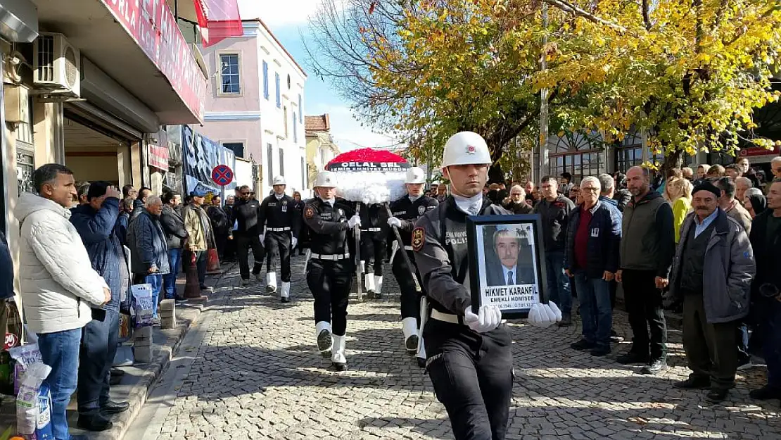 Emekli Komiser Hikmet Karanfil son yolculuğuna uğurlandı