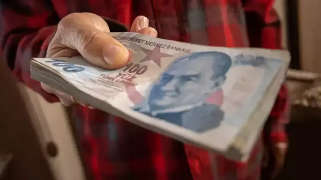 Emeklilere ek 4 bin TL ödeme yapılacak: 1 hafta önceden hesaplara geçecek