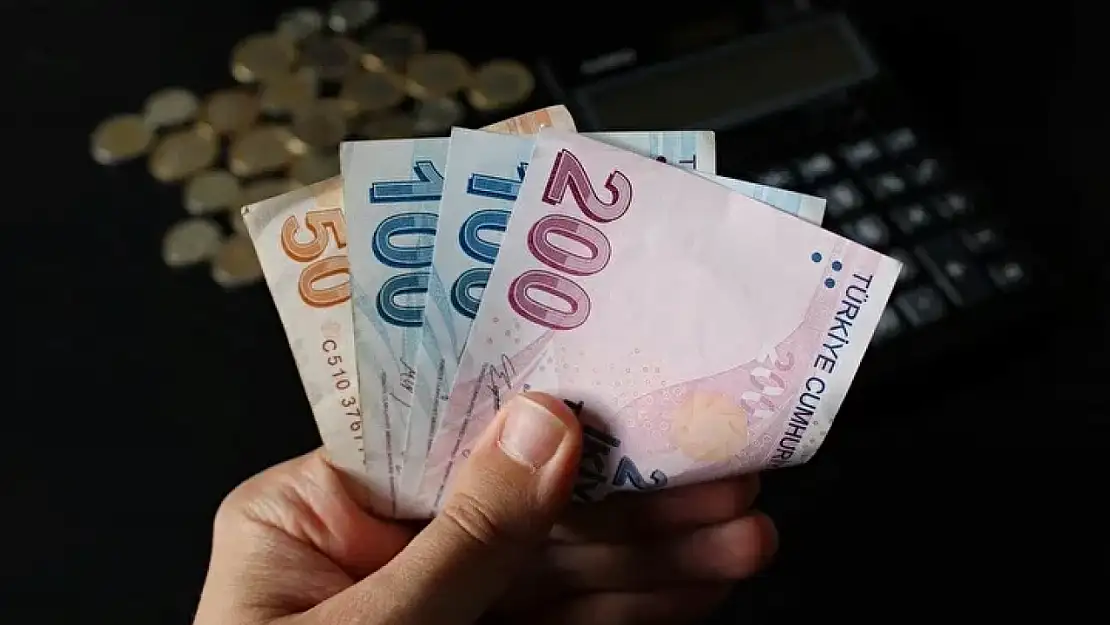 Emekliye temmuz sürprizi: Kök maaş ve taban aylık artışı yolda! Kim ne kadar zam alacak?