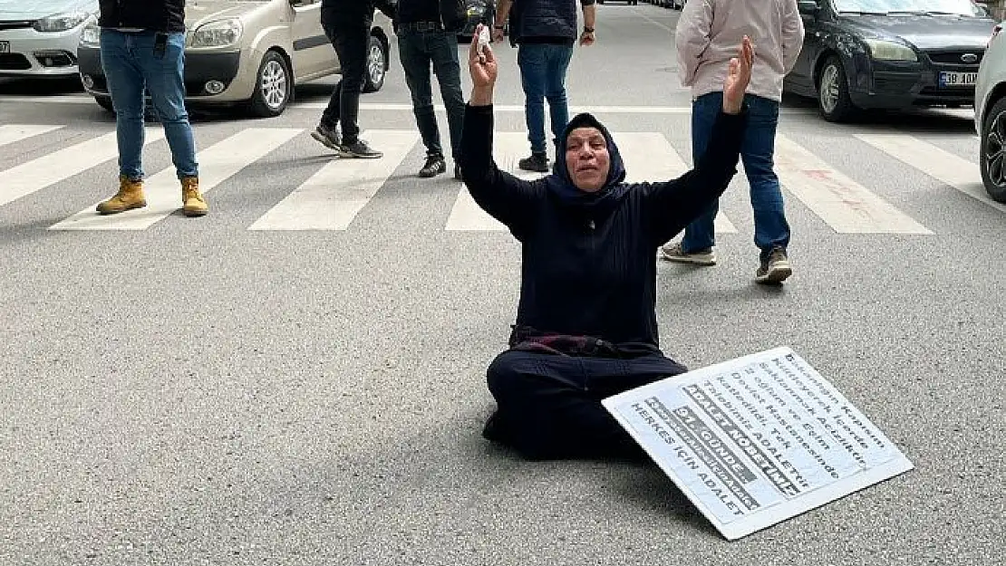 Emine Şenyaşar'a yargı darbesi! 35 soruşturma 12 dava