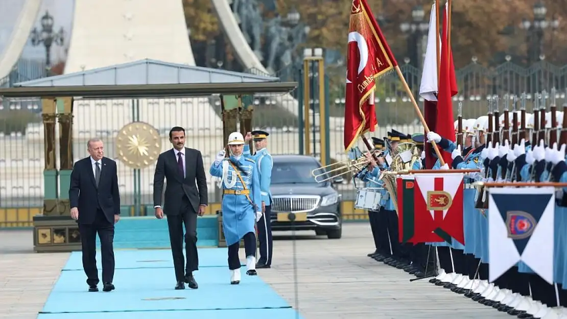 Erdoğan, Katar Emiri El Sani'ye ile bir araya geldi