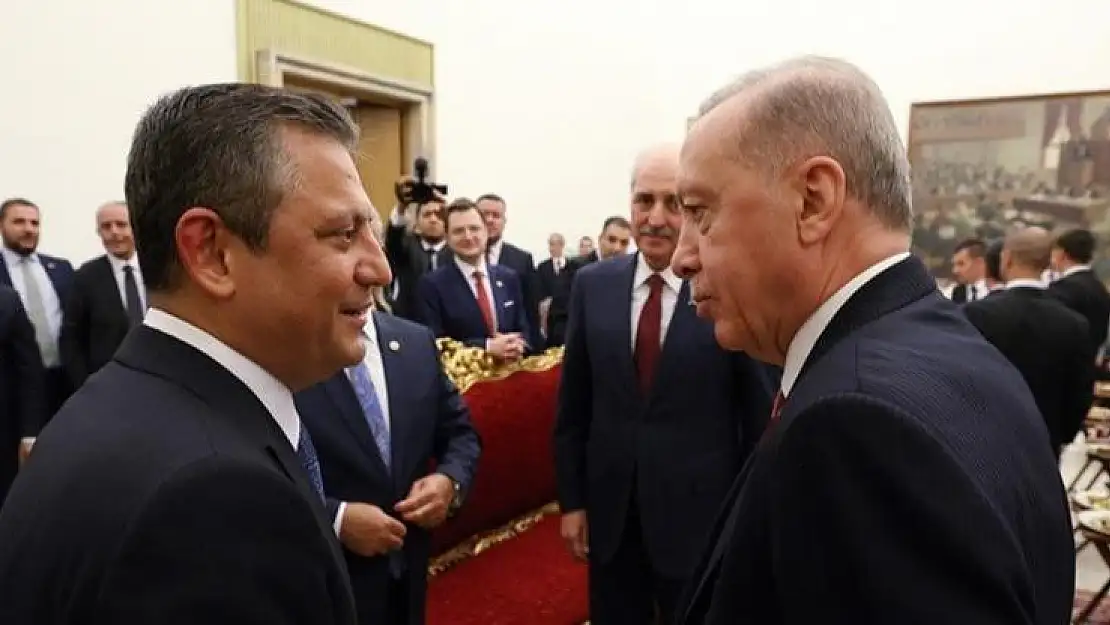 Erdoğan ve Özel görüşmesi başladı!