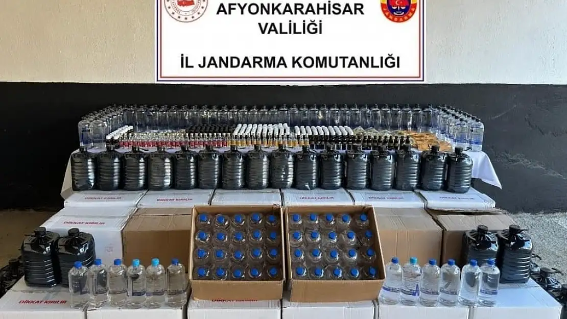 Esnaf odası başkanın çocuklarının işlettiği tekel bayine kaçak alkol baskını