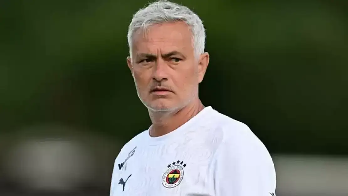 Fenerbahçe'de fırtına öncesi sessizlik: Mourinho gidiyor mu?