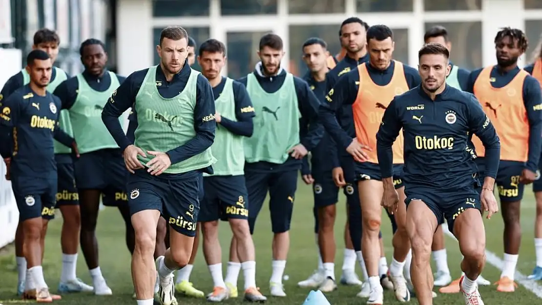 Fenerbahçe'de Trabzonspor maçının mesaisi sürüyor