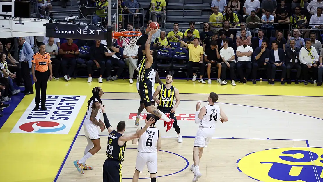 Fenerbahçe final serisine hızlı başladı