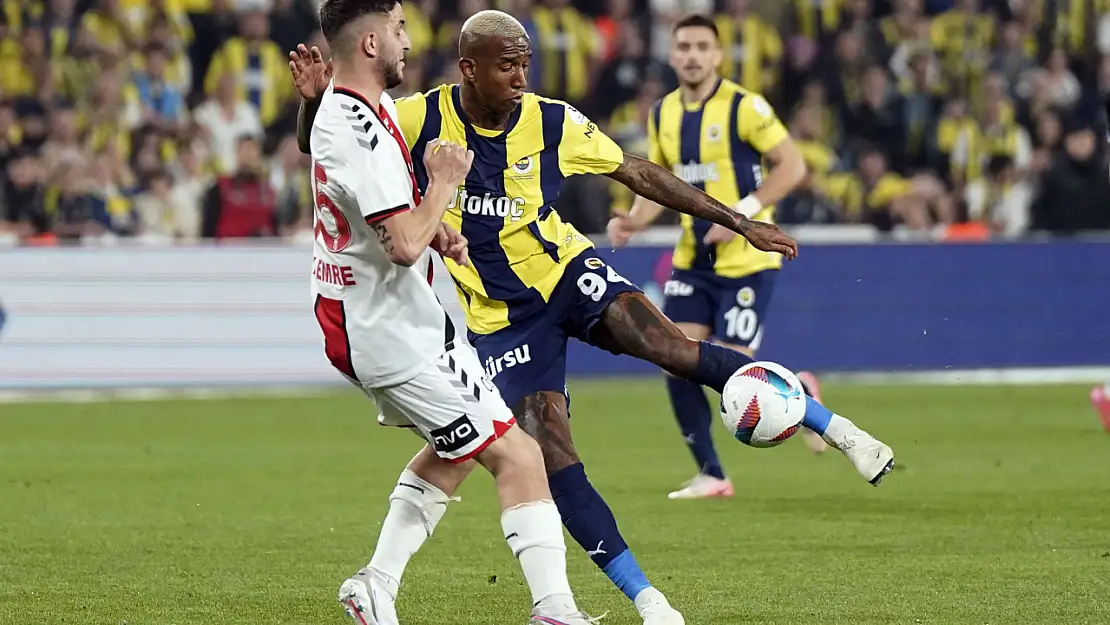 Fenerbahçe, Milli ara öncesi Samsunspor engelini aşamadı