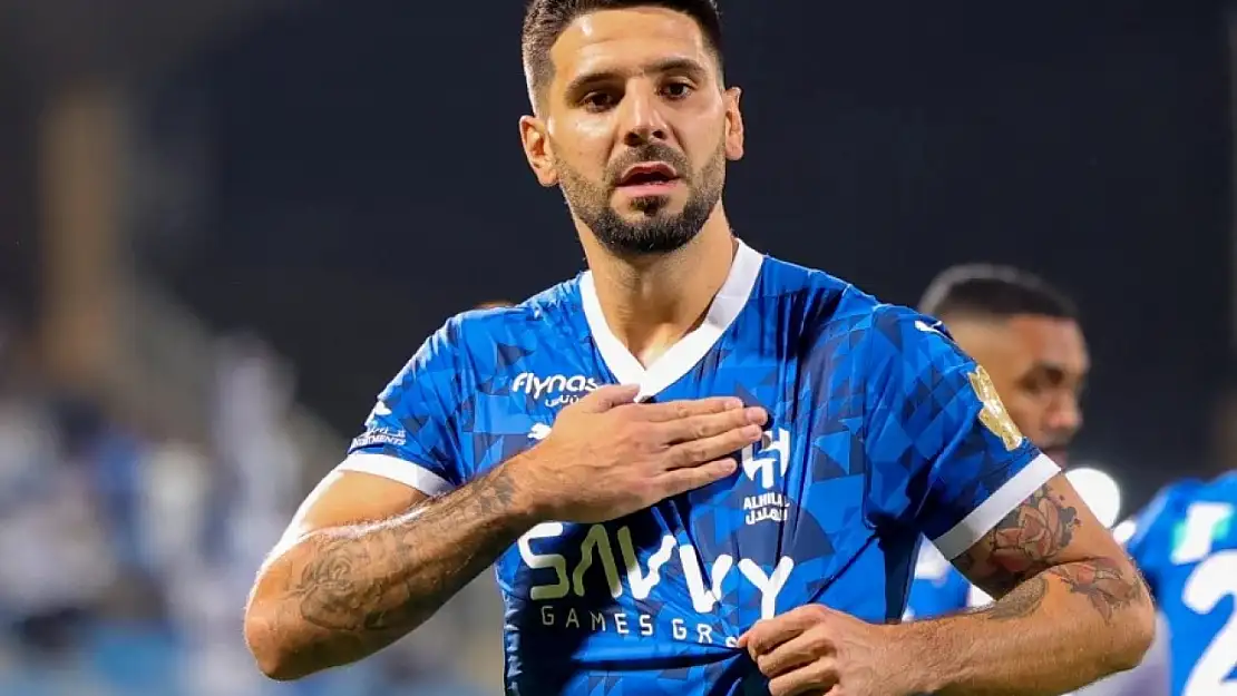Fenerbahçe'ye Mitrovic sürprizi: Teklif menajerlerden geldi