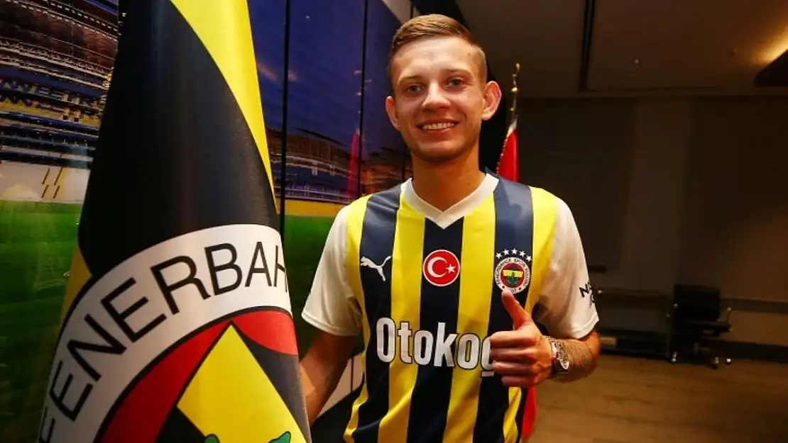 Fenerbahçe yeni transferini açıkladı!