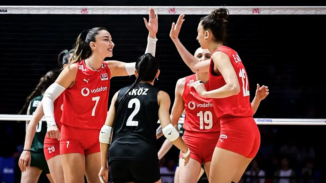 Filenin Sultanları'nı Polonya da durduramadı: 3-2