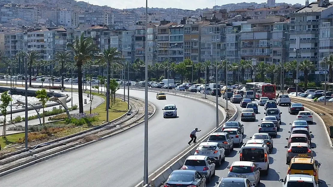 Fişlerde yazan ödeme yarından sonra değişecek: İndirim geliyor, İzmir'de binlerce araç sahibi...