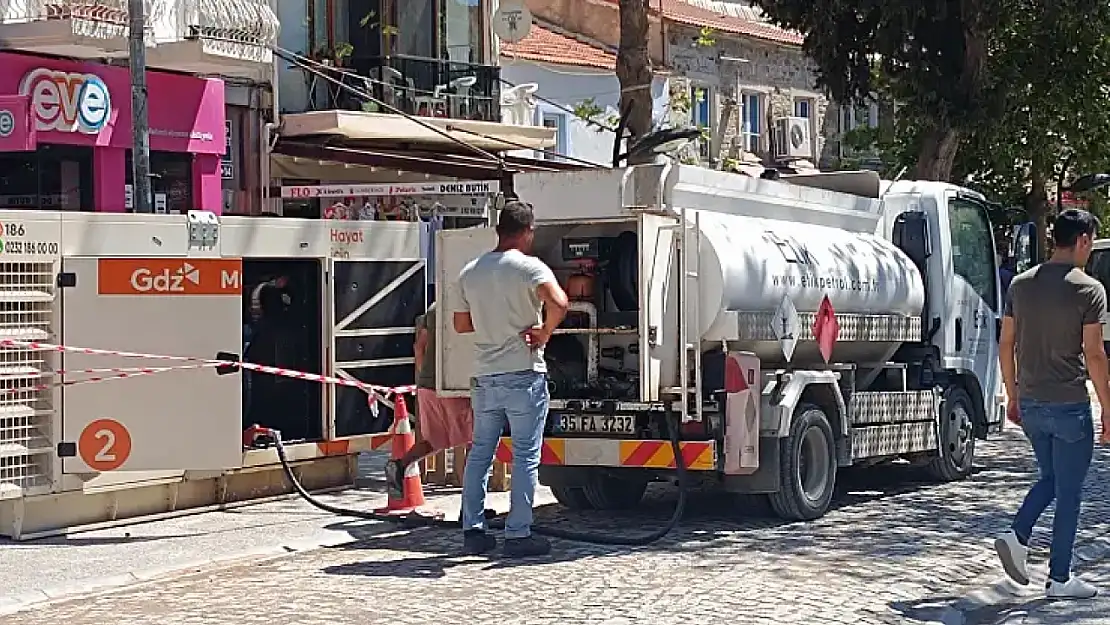 Foça'da elektrik sorunu çözülmeyi bekliyor