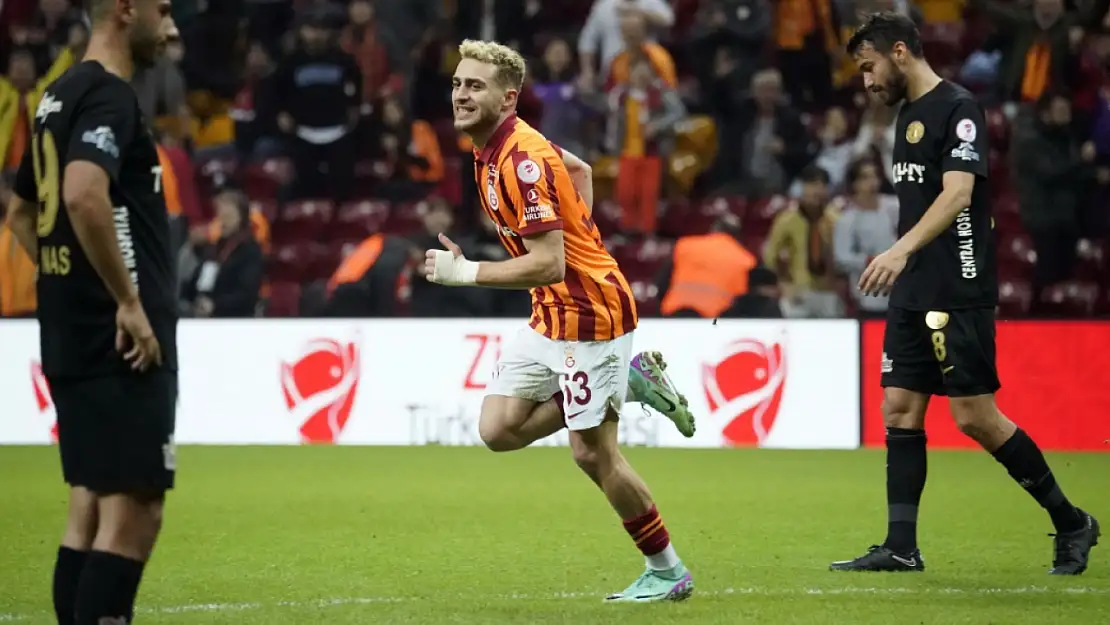 Galatasaray'da 2 futbolcuya dev zam