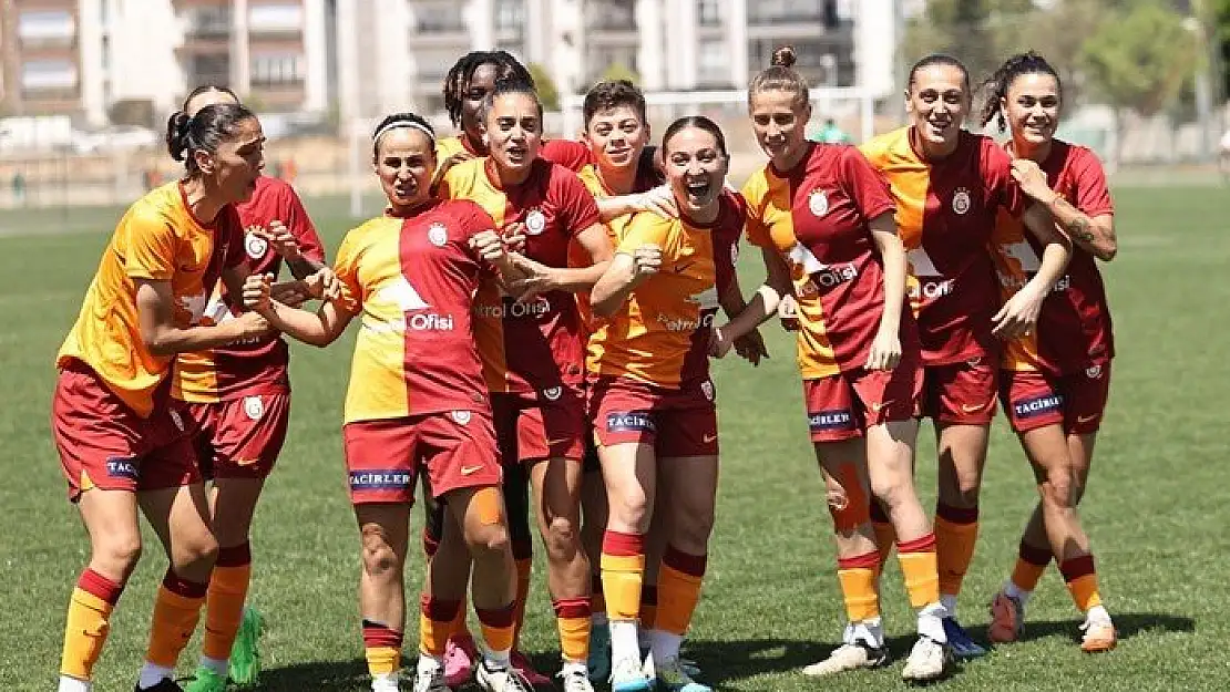 Galatasaray Petrol Ofisi, son haftaya lider girdi