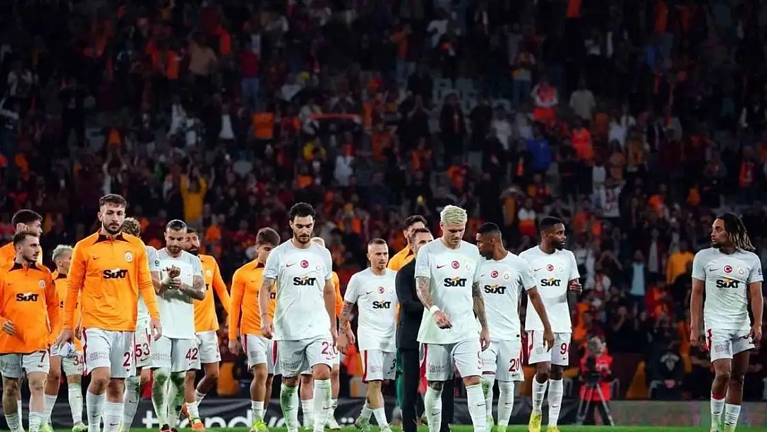 Galatasaray yenilmezlik serisini 19 maça çıkardı